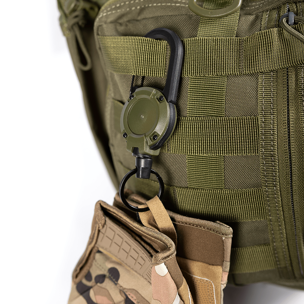 Retractor with Karabiner Cable Olive