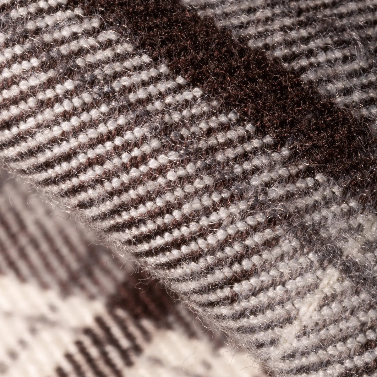 "Bureviy" Shirt Brown/White