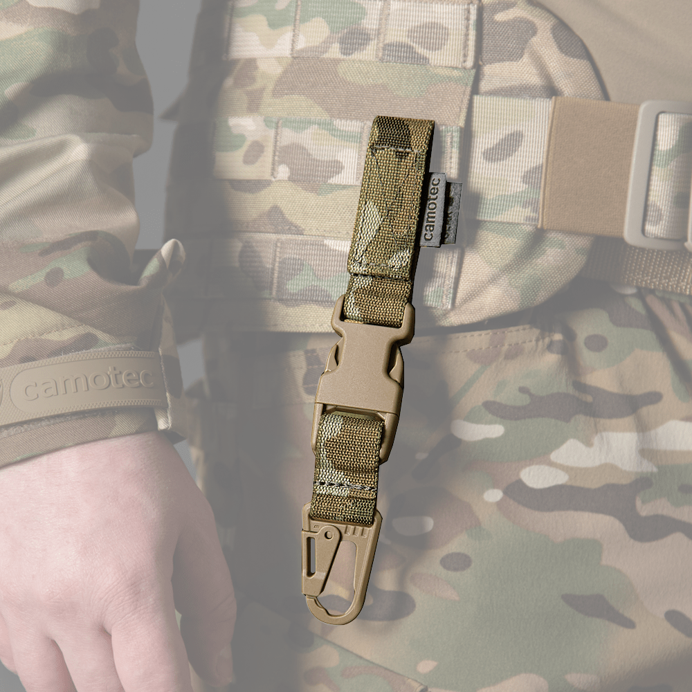 Molle attachment with hook and fastex MC