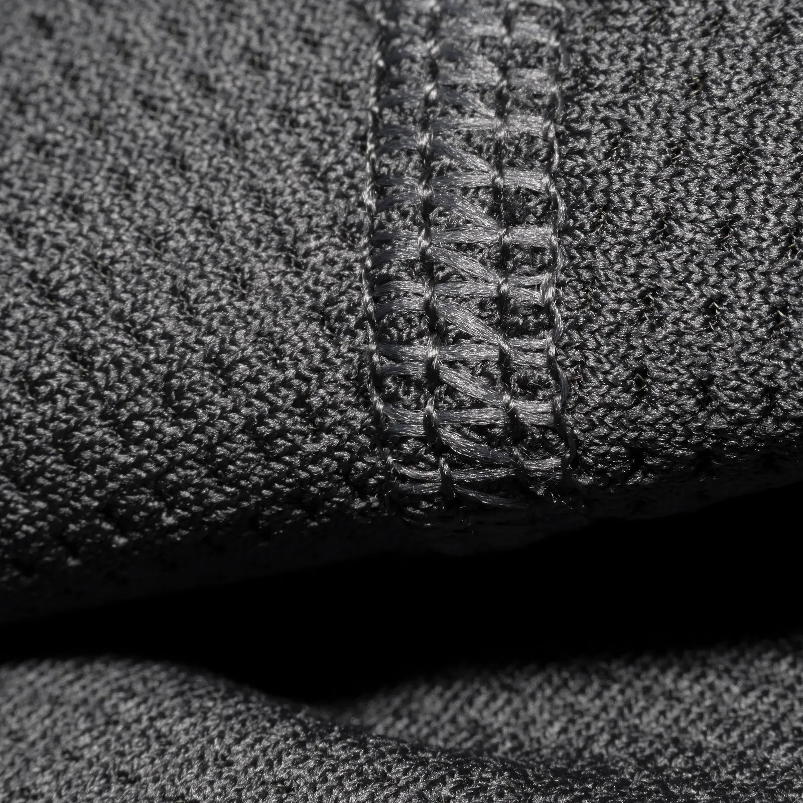 Chiton 2.0 CoolPass Grid Longsleeve Graphite